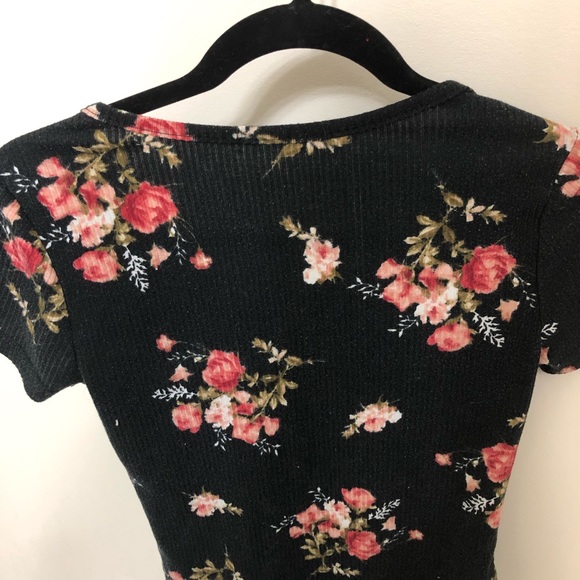 Black H&M T-shirt - Picture 2 of 2